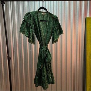 Very flattering wrap dress